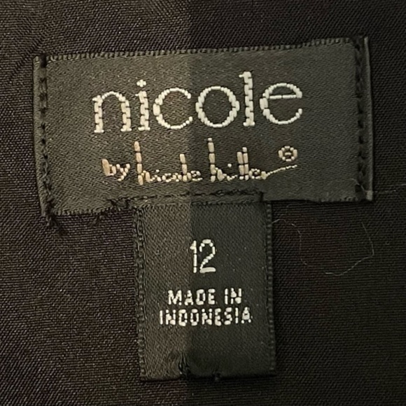 Nicole Miller Black Ruffled Shift Dress - Picture 9 of 12